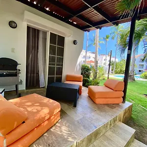 Madonna Pool Corales Punta Cana